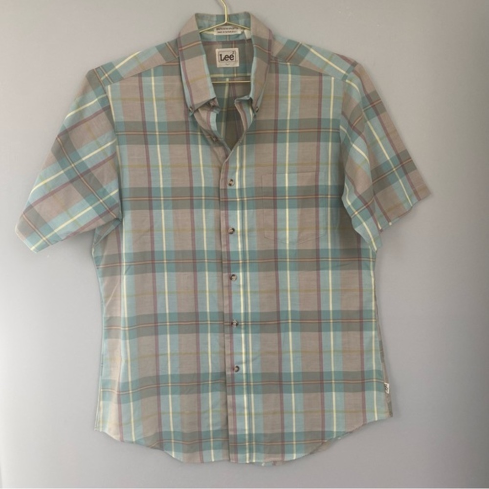 Vintage Lee Mens Shortsleeve Button down collared dress shirt plaid blue purple